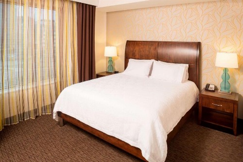 Hilton Garden Inn Sioux Falls Downtown - image 40