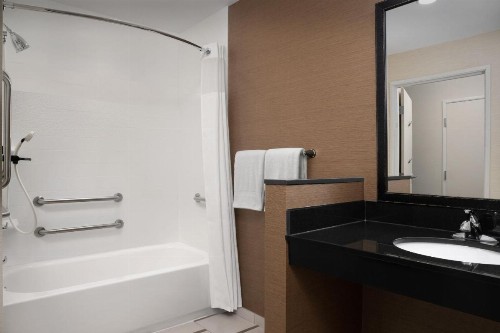 Fairfield Inn & Suites By Marriott Sioux Falls Airport - image 28