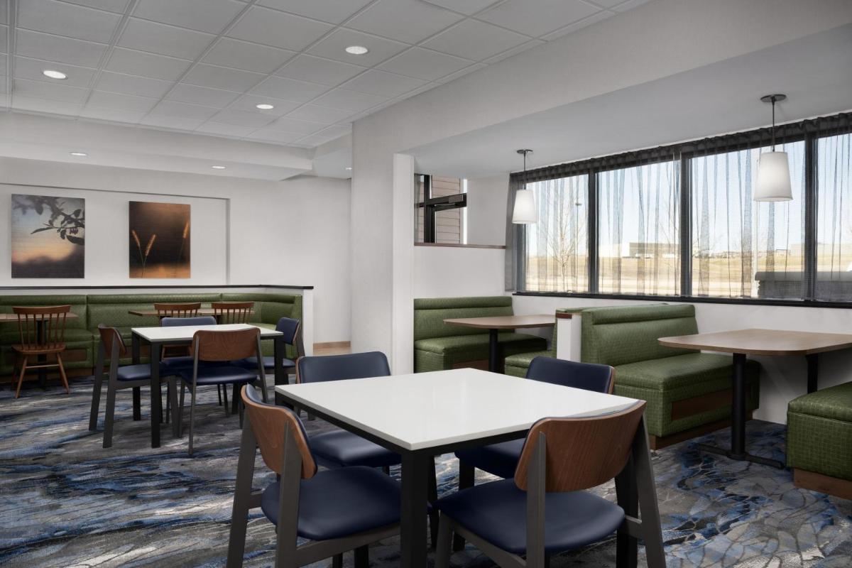 Fairfield Inn & Suites By Marriott Sioux Falls Airport - image 3