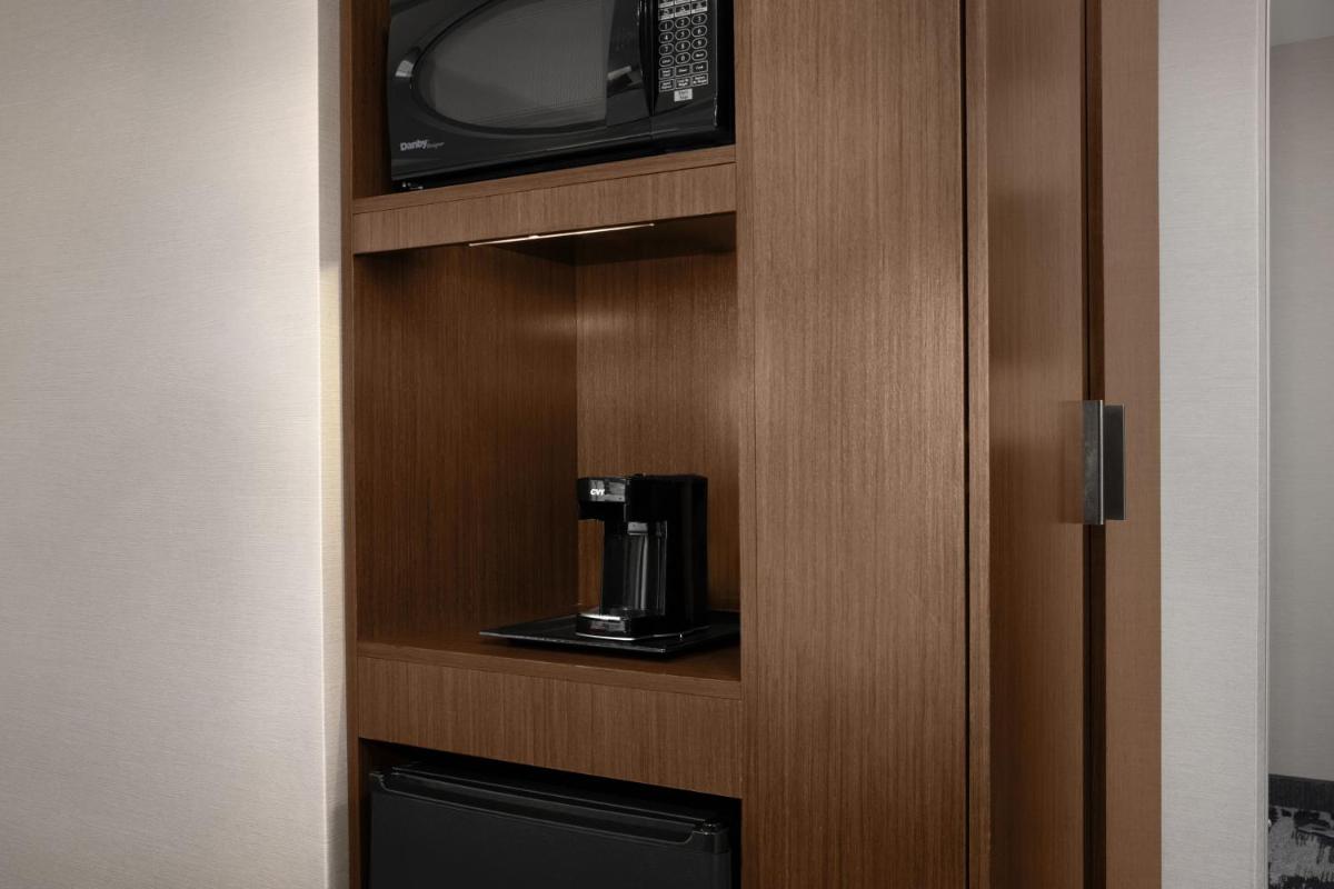 Fairfield Inn & Suites By Marriott Sioux Falls Airport - image 7