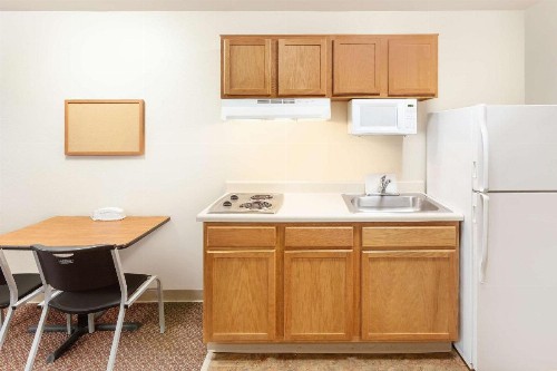 WoodSpring Suites Sioux Falls - image 6
