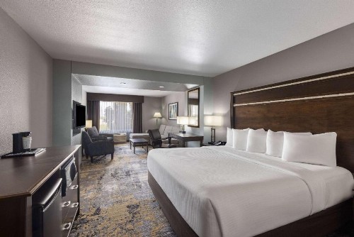 La Quinta by Wyndham Sioux Falls - image 23