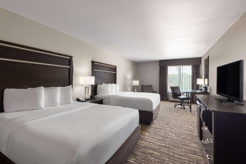 La Quinta by Wyndham Sioux Falls - image 25