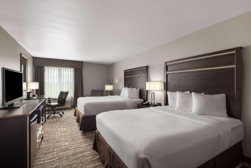 La Quinta by Wyndham Sioux Falls - image 28