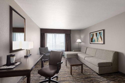 La Quinta by Wyndham Sioux Falls - image 31