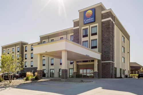 Comfort Inn & Suites Avera Southwest - image 24
