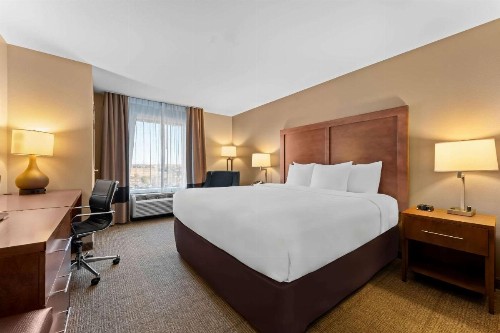 Comfort Inn & Suites Avera Southwest - image 32