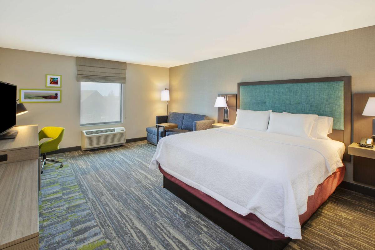 Hampton Inn & Suites By Hilton Southwest Sioux Falls - image 7