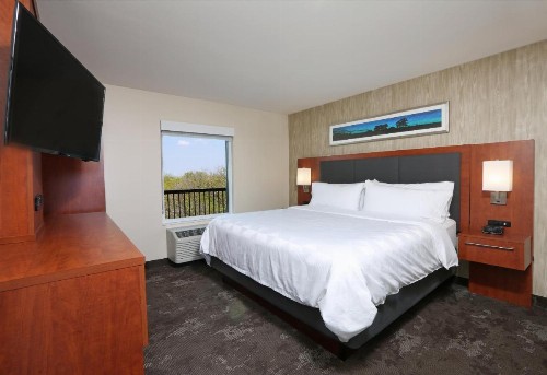 Holiday Inn Hotel & Suites Sioux Falls - Airport an IHG Hotel - image 17