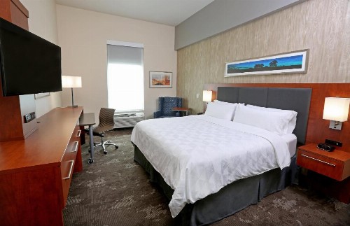 Holiday Inn Hotel & Suites Sioux Falls - Airport an IHG Hotel - image 47