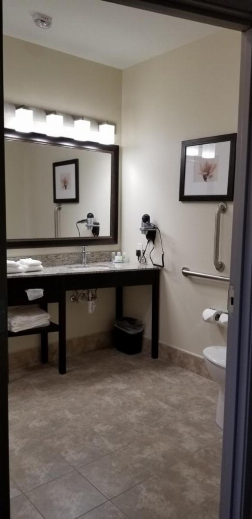 AmericInn by Wyndham Sioux Falls North - image 19