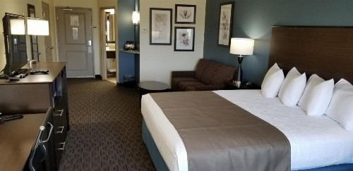 AmericInn by Wyndham Sioux Falls North - image 3