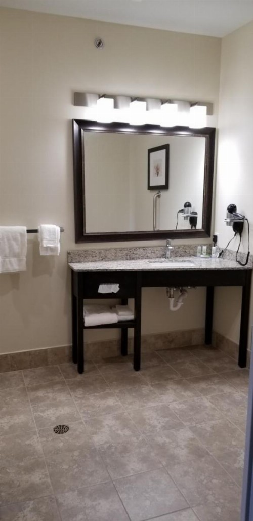 AmericInn by Wyndham Sioux Falls North - image 30