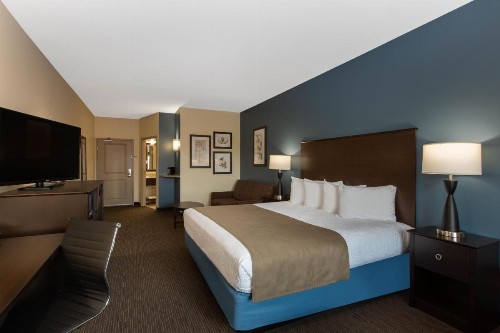 AmericInn by Wyndham Sioux Falls North - image 38
