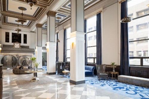 Hotel On Phillips