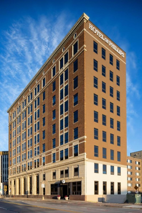 Hotel On Phillips - image 35