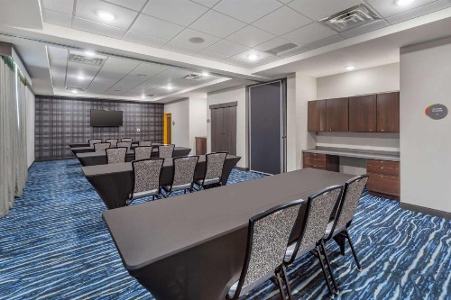 GLo Best Western Dawley Farms In Sioux Falls - image 14