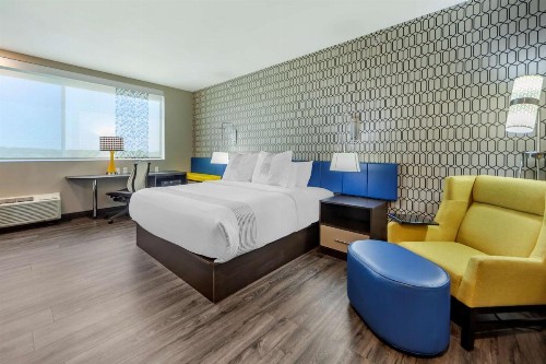 GLo Best Western Dawley Farms In Sioux Falls - image 23