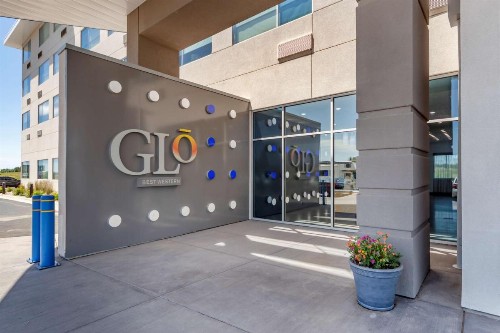 GLo Best Western Dawley Farms In Sioux Falls - image 26