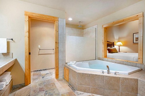Best Western Ponderosa Lodge - image 15