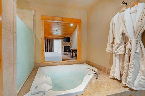 Best Western Ponderosa Lodge - image 28
