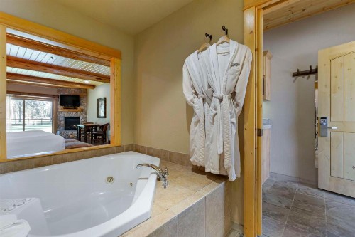 Best Western Ponderosa Lodge - image 34