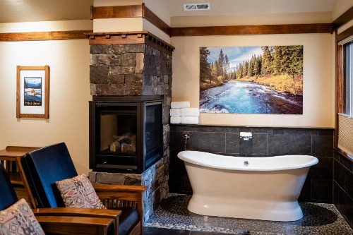 FivePine Lodge - image 13