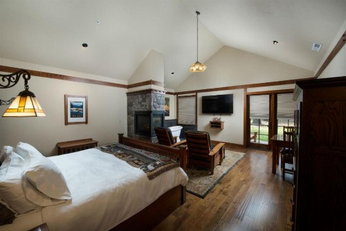 FivePine Lodge - image 37