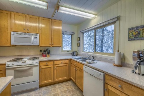 Black Butte Ranch - image 15