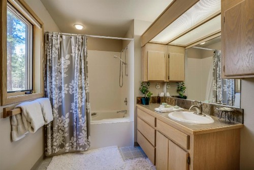Black Butte Ranch: South Meadow Contemporary - image 11