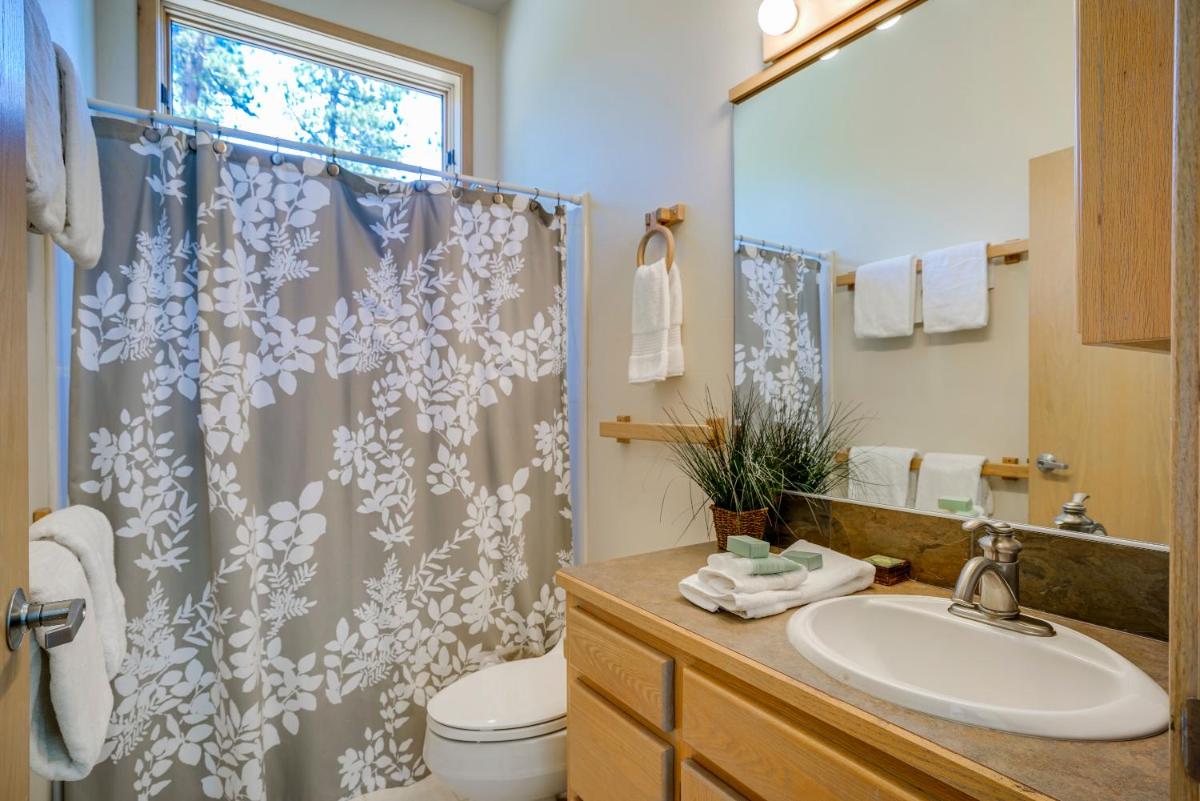 Black Butte Ranch: South Meadow Contemporary - image 7