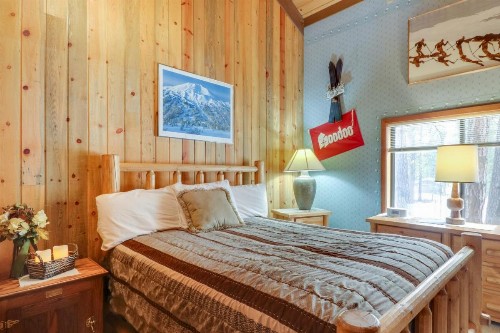 Black Butte Ranch: Hedge Nettle Cabin - image 7