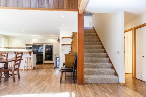 Black Butte Ranch: NW Contemporary - image 12