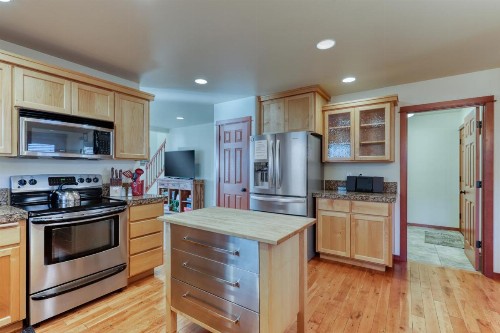 Sisters Locust Lane Retreat - image 4