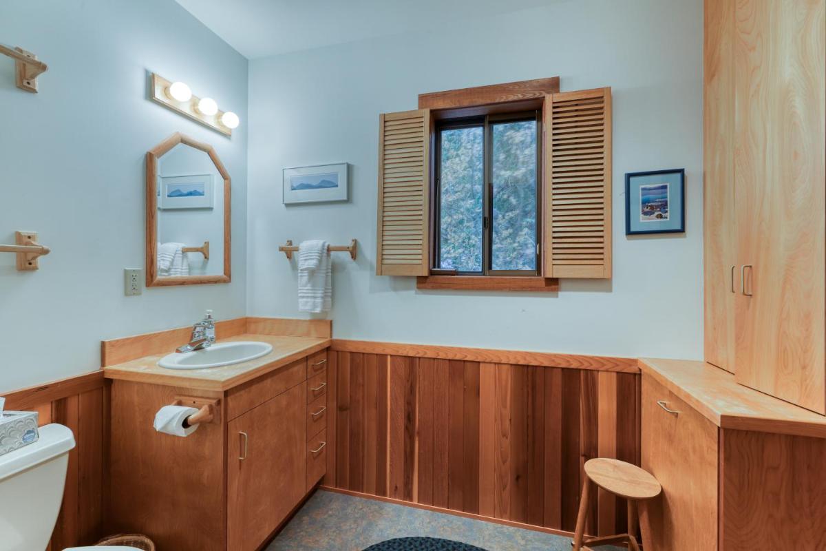 Golf Course Home 148 - image 6