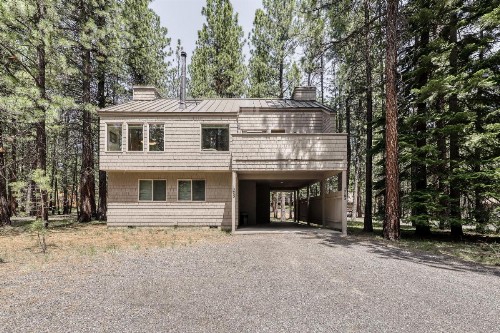 Black Butte Glaze Meadow 59 Getaway - image 1