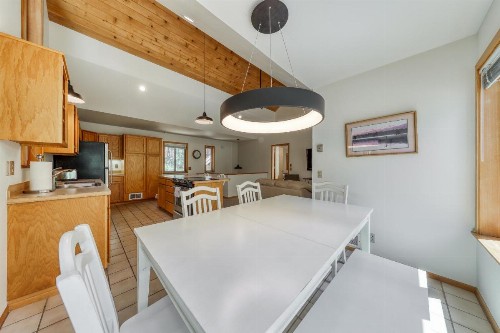 Black Butte Glaze Meadow 59 Getaway - image 12