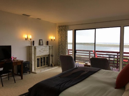Arky's B&B - image 3