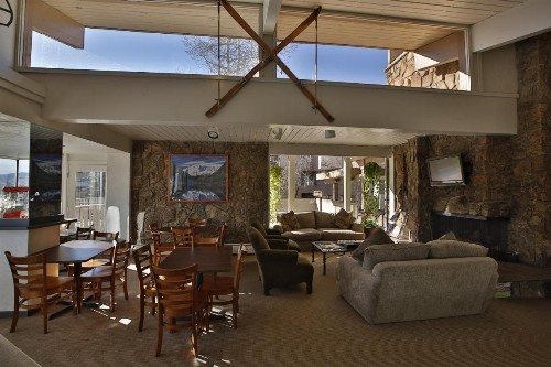 Pokolodi Lodge - image 49