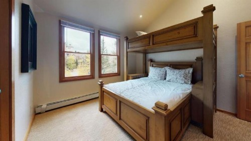 Woodrun 2 Bedroom Condo Ski-in Ski-out - image 12