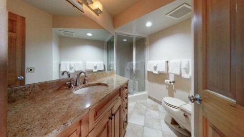 Woodrun 2 Bedroom Condo Ski-in Ski-out - image 13