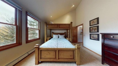 Woodrun 2 Bedroom Condo Ski-in Ski-out - image 14
