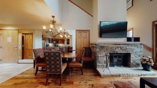 Woodrun 2 Bedroom Condo Ski-in Ski-out - image 3