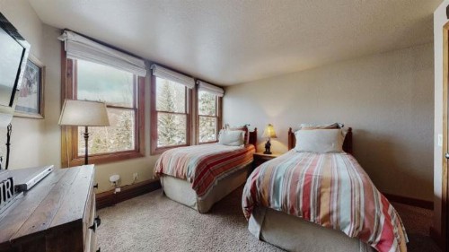 Snowmass Village 2 Bedroom Condo at Woorun Place Ski-in Ski-out with transfers - image 3