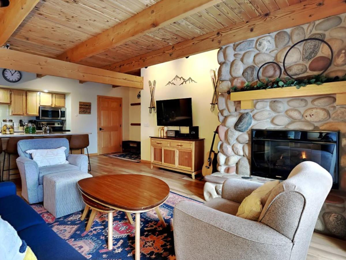 Timberline Condominiums 1 Bedroom Unit A2B - main image