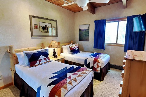 Timberline Condominiums 2 Bedroom Unit A2D - image 11