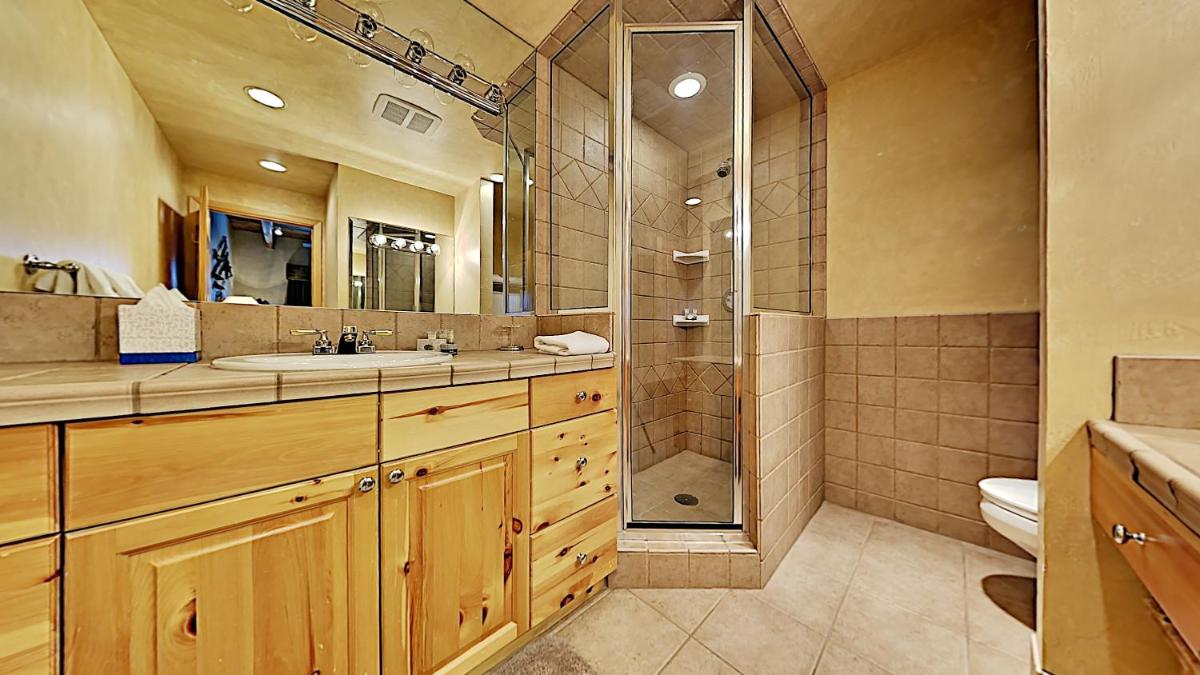 Timberline Condominiums 2 Bedroom Unit A2D - image 5