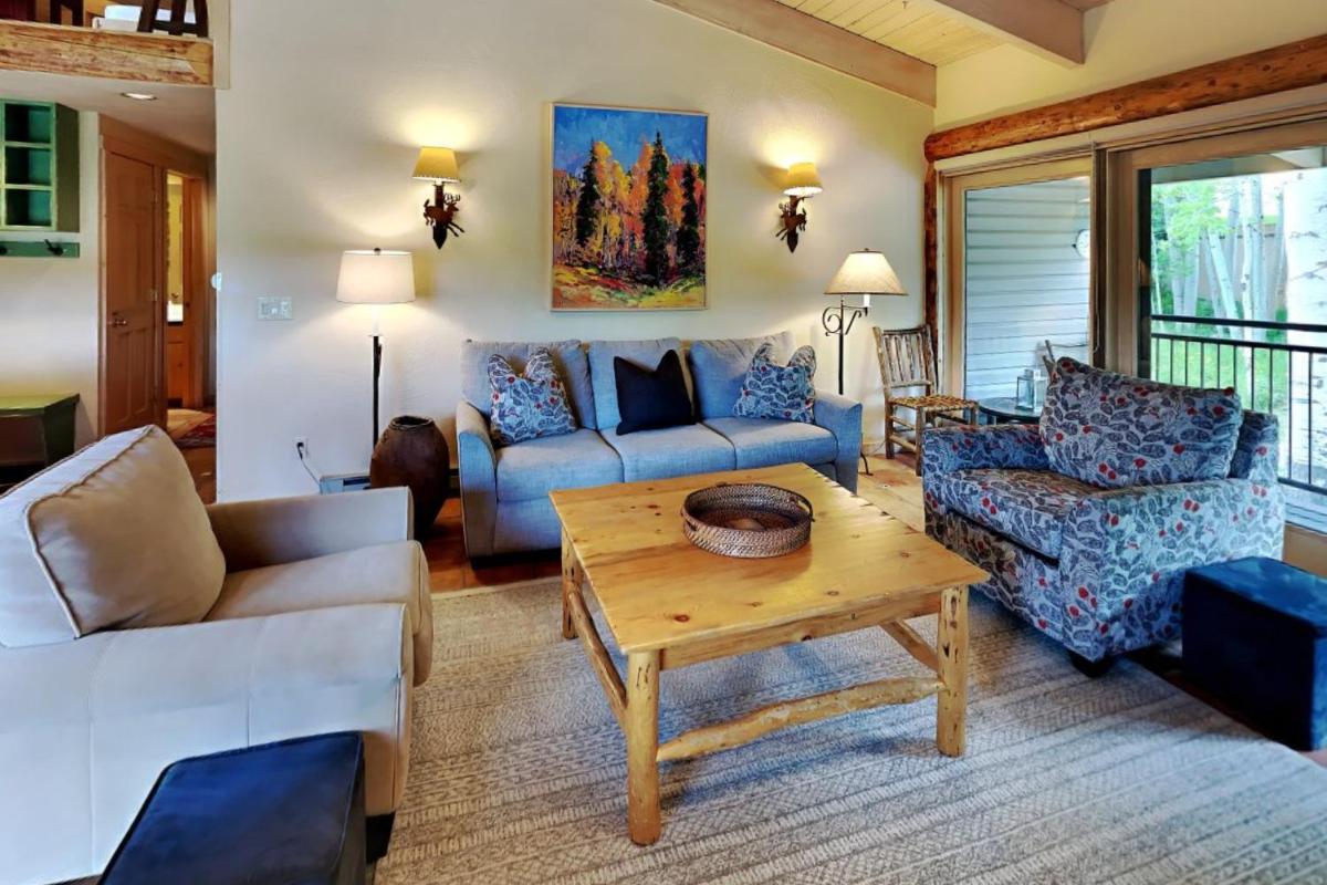 Timberline Condominiums 2 Bedroom Loft 2 Bath Unit A3E - image 3