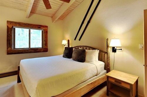 Timberline Condominiums 2 Bedroom Loft 2 Bath Unit A3E - image 9