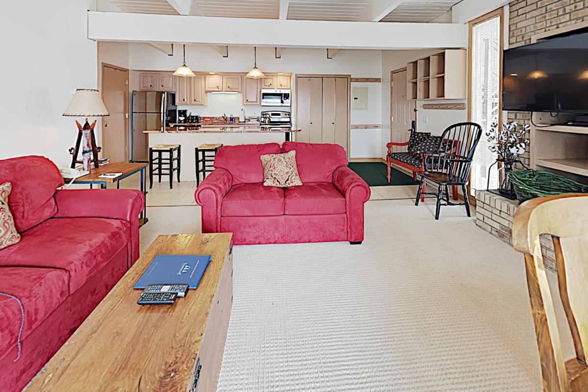 Timberline Condominiums 2 Bedroom Unit B2D - main image